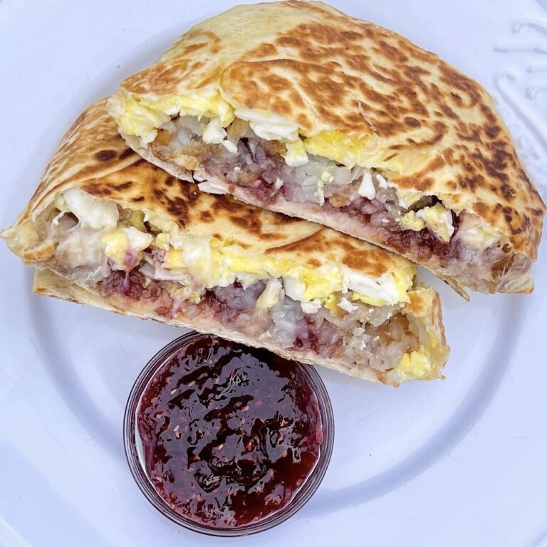 Bacon, Egg & Jam Breakfast Crunchwrap